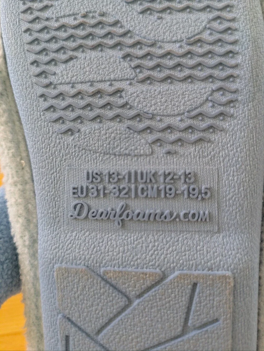 Dearfoams Shark Clog Slipper